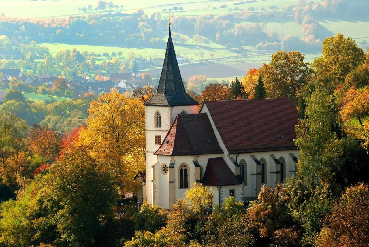 Отель Altes Amtshaus, 3 Mulfingen Экстерьер фото
