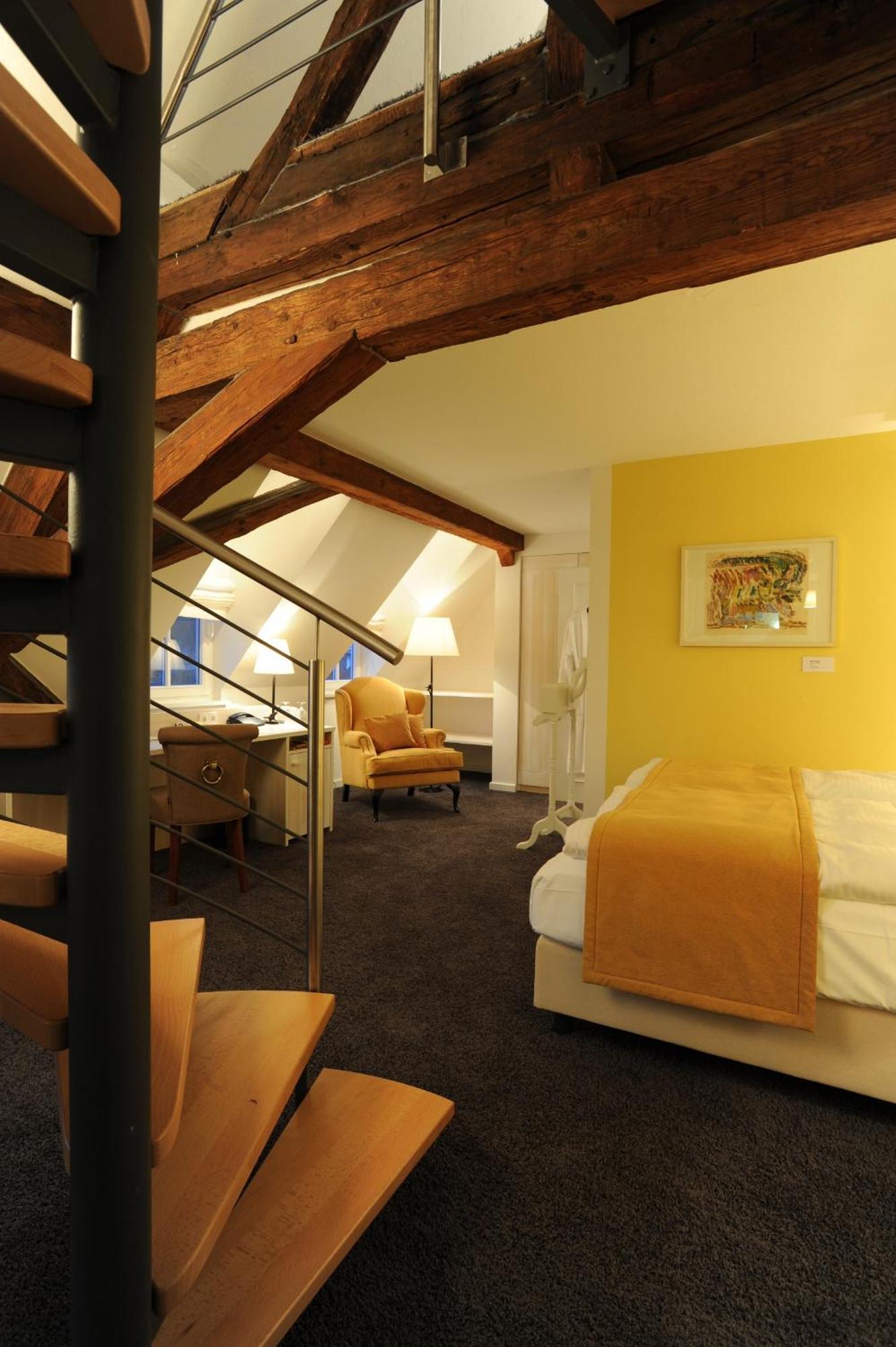 Отель Altes Amtshaus, 3 Mulfingen Номер фото
